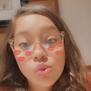 Meet your Posher, Addison